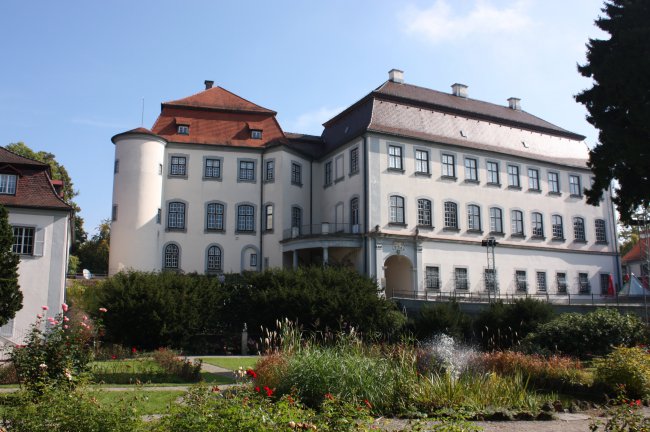 Schloß Großlaupheim (heutige Ansicht)