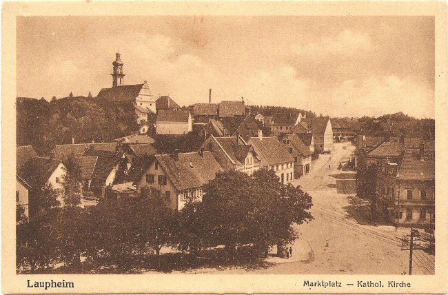 Laupheim, Marktplatz - Kathol. Kirche (Vorderseite der Ansichtskarte)