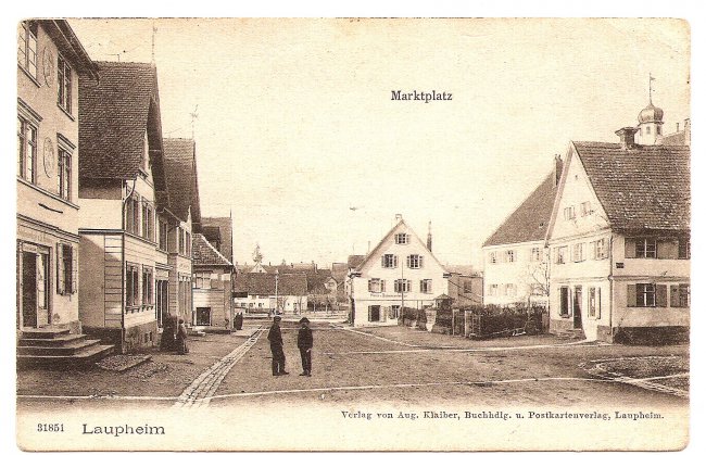 Laupheim, Marktplatz (Vorderseite der Ansichtskarte)