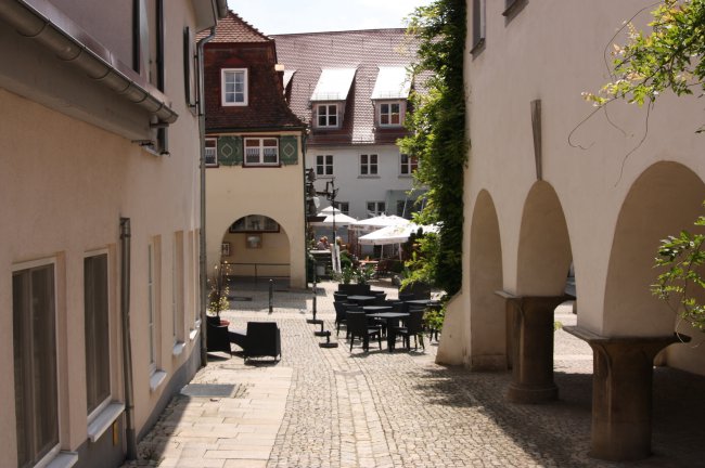 Laupheim, Am  Marktplatz (heutige Ansicht)