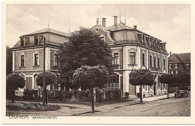 Laupheim, Bahnhofhotel (Vorderseite der Ansichtskarte)