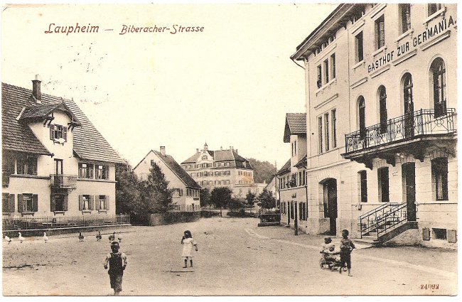 Laupheim, Biberacher Straße (Vorderseite der Ansichtskarte)