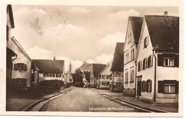 Laupheim, Mittelstraße (Vorderseite der Ansichtskarte)