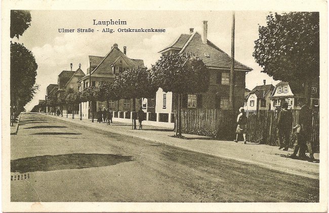 Laupheim, Ulmer Straße - Allg. Ortskrankenkasse (Vorderseite der Ansichtskarte)