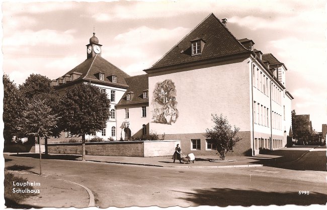 Laupheim, Schulhaus (Vorderseite der Ansichtskarte)