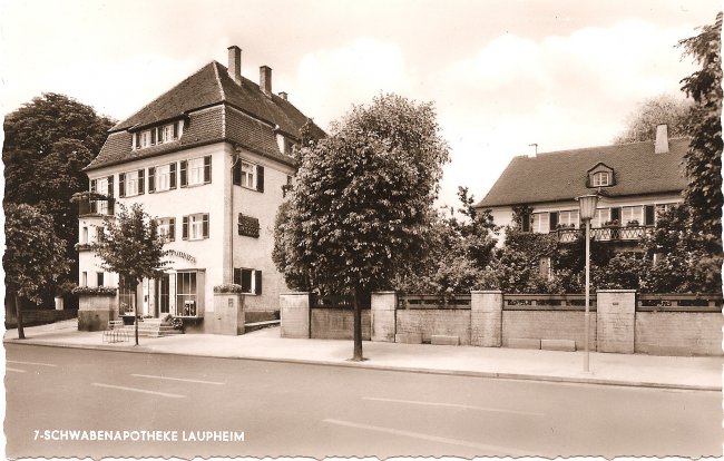 7-Schwabenapotheke, Laupheim (Vorderseite der Ansichtskarte)