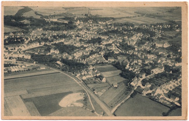 Flugzeugaufnahme von Laupheim (Vorderseite der Ansichtskarte)