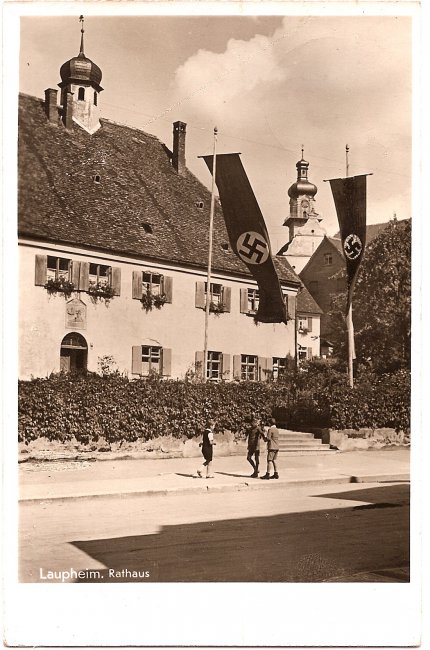 Laupheim, Rathaus (Vorderseite der Ansichtskarte)
