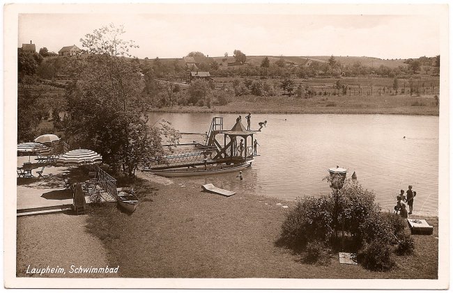 Laupheim, Schwimmbad (Vorderseite der Ansichtskarte)