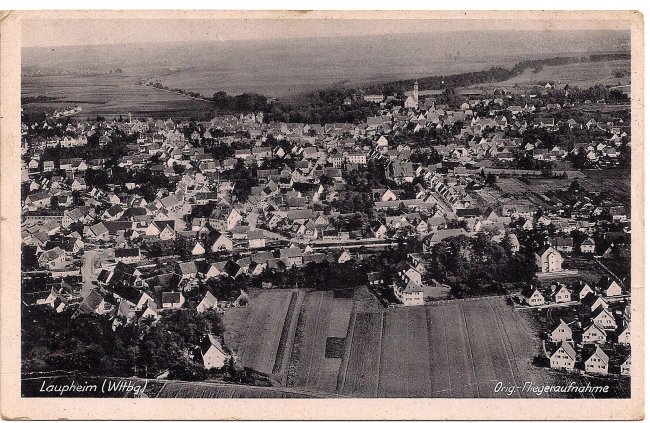 Laupheim (Wttbg), Orig.-Fliegeraufnahme (Vorderseite der Ansichtskarte)