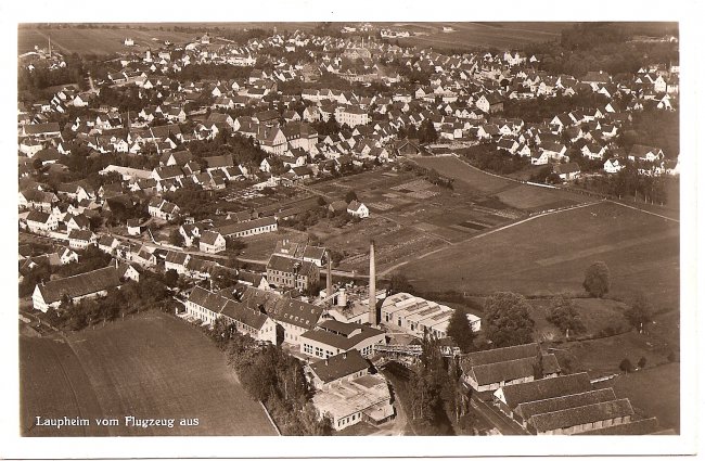 Laupheim vom Flugzeug aus (Vorderseite der Ansichtskarte)