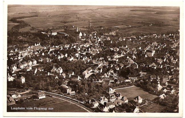 Laupheim vom Flugzeug aus (Vorderseite der Ansichtskarte)