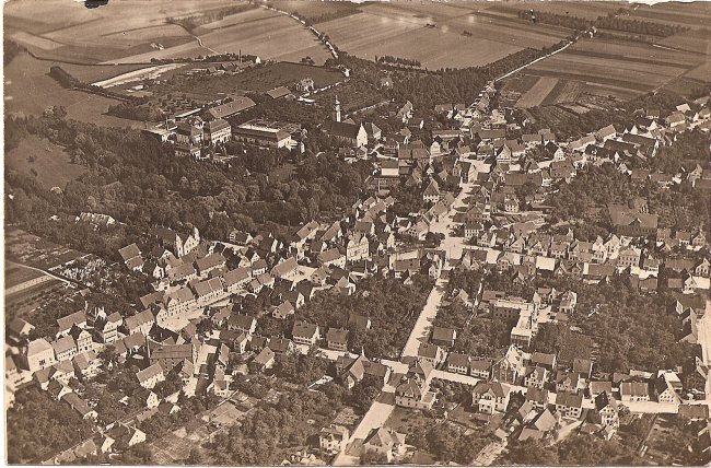 Laupheim, Gesamtansicht (Vorderseite der Ansichtskarte)