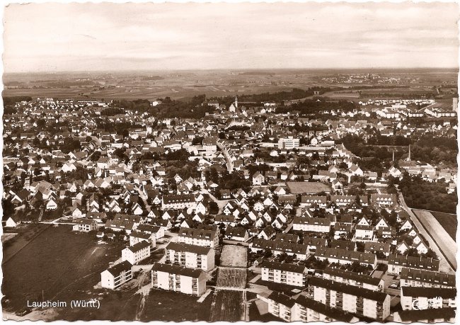 Laupheim (Württ.), Teilansicht (Vorderseite der Ansichtskarte)