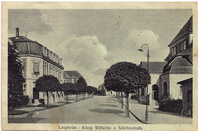 Laupheim - König Wilhelm- u. Schillerstraße (Vorderseite der Ansichtskarte)