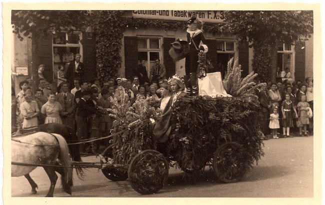 Kinderfest (Vorderseite der Ansichtskarte)