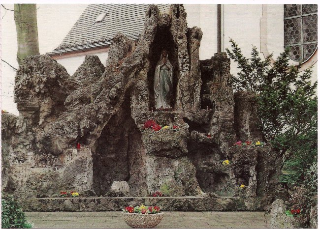 Lourdesgrotte St. Peter und Paul (Vorderseite der Ansichtskarte)