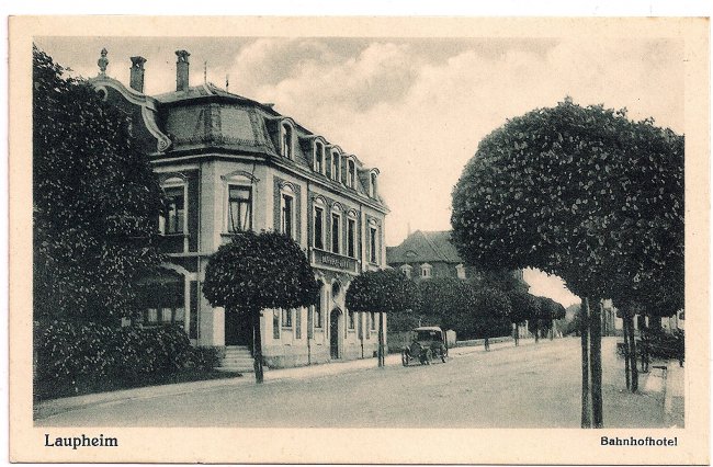 Laupheim Bahnhofhotel (Vorderseite der Ansichtskarte)