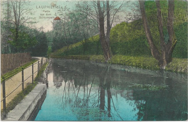 Laupheim Partie aus dem Schlosspark (Vorderseite der Ansichtskarte)