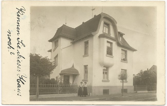 Haus Nr. 20 in der König-Wilhelm-Strasse (Vorderseite der Ansichtskarte)