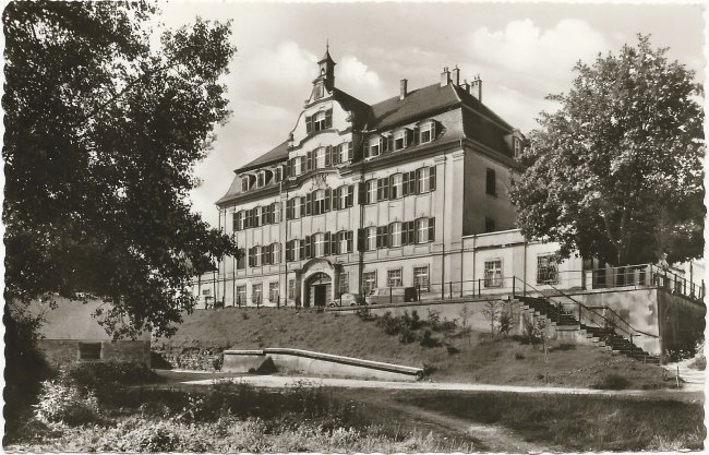 Laupheim / Württ. Schloß Kleinlaupheim (Amtsgerich) (Vorderseite der Ansichtskarte)