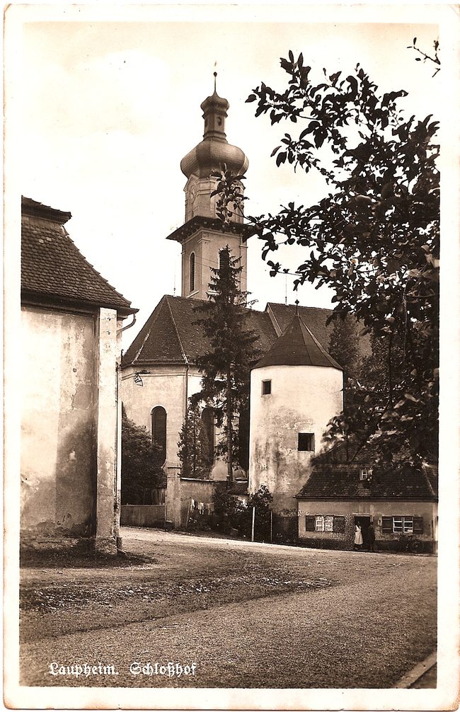 Schloßhof – Vorderseite