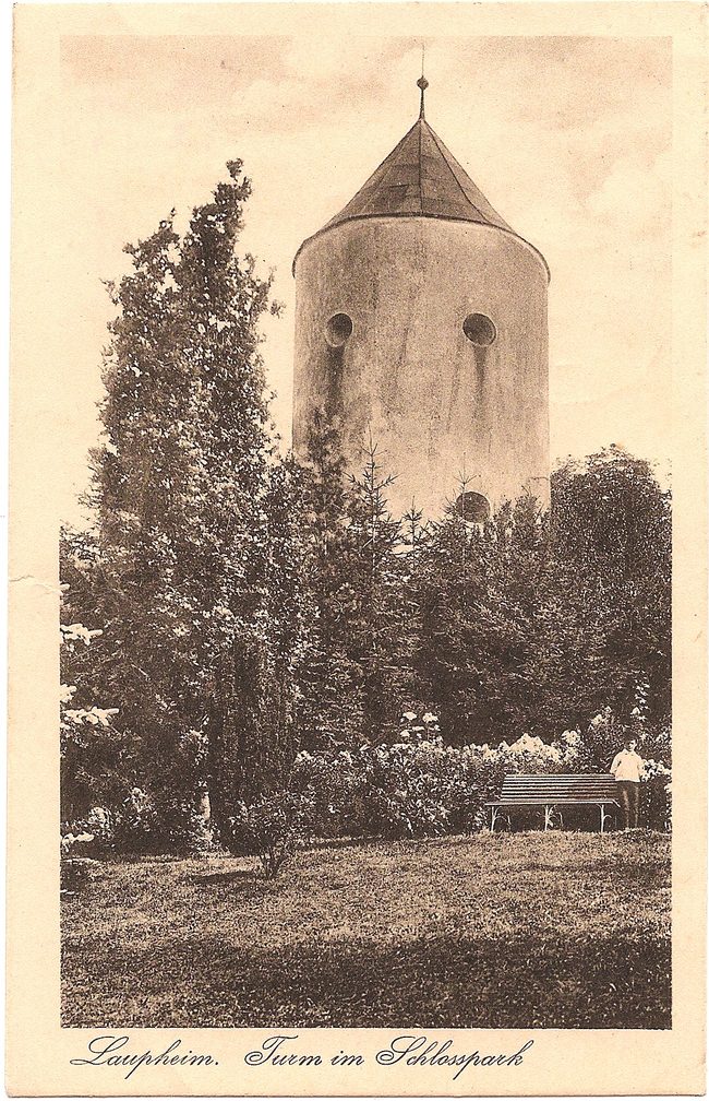 Laupheim  Turm im Schlosspark – Vorderseite
