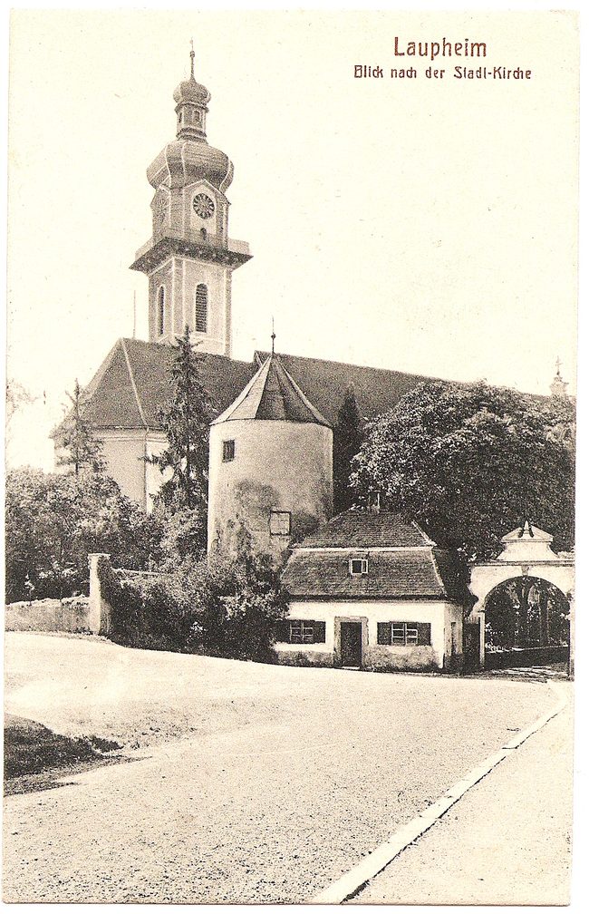 Laupheim Blick nach der Stadt-Kirche – Vorderseite