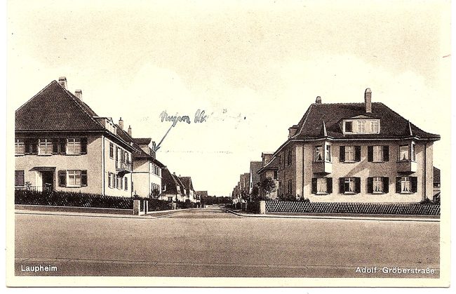 Laupheim, Adolf-Gröberstraße – Vorderseite