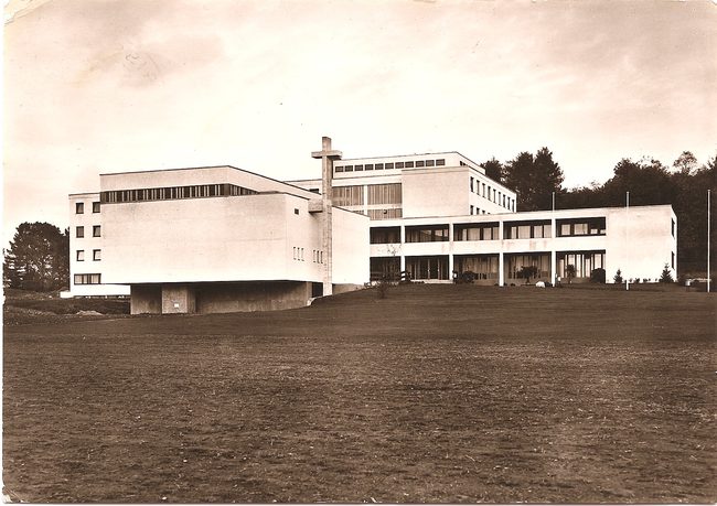 Dreifaltigkeitskloster – Vorderseite