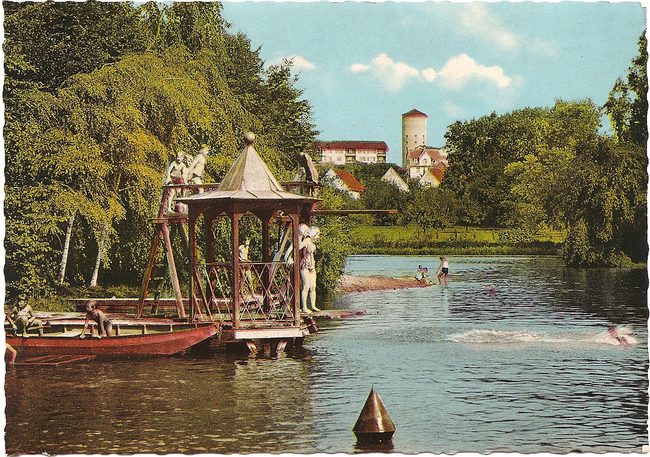 Laupheim, Schwimmbad – Vorderseite