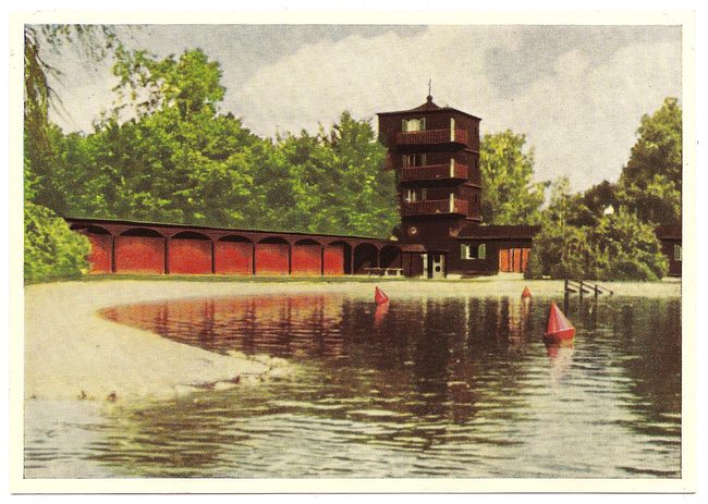 Schwimmbad – Vorderseite