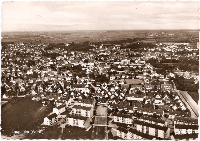 Laupheim (Württ.), Teilansicht – Vorderseite