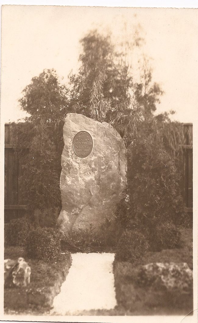 Olympia Laupheim, Gedenkstein – Vorderseite