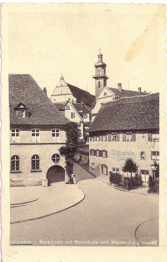 Laupheim - Marktplatz mit Markthalle und Weinstube J. Hasen – Vorderseite