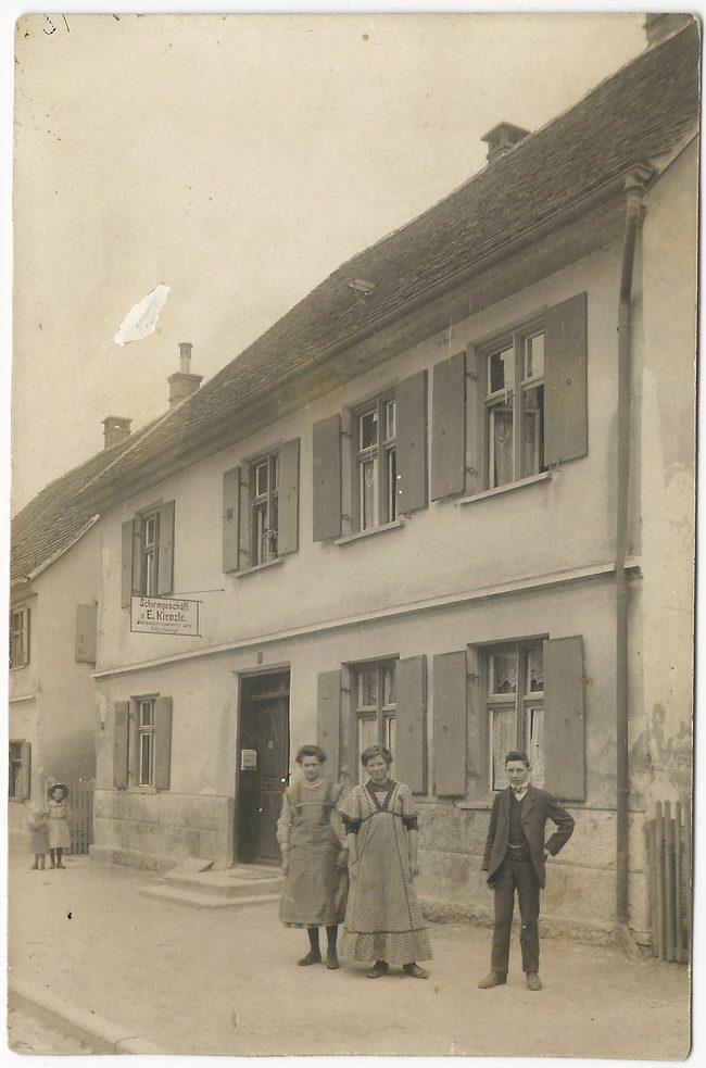 Schirmgeschäft E. Kienzle – Vorderseite