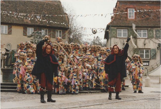 Fasnetsfigur "Laup'r Waidag" (Mehrzahl: "Waidäg") – Vorderseite